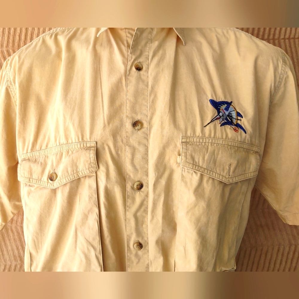 Hook-n-Tackle Outfitters, Vintage, vented, Fishing Shirt.